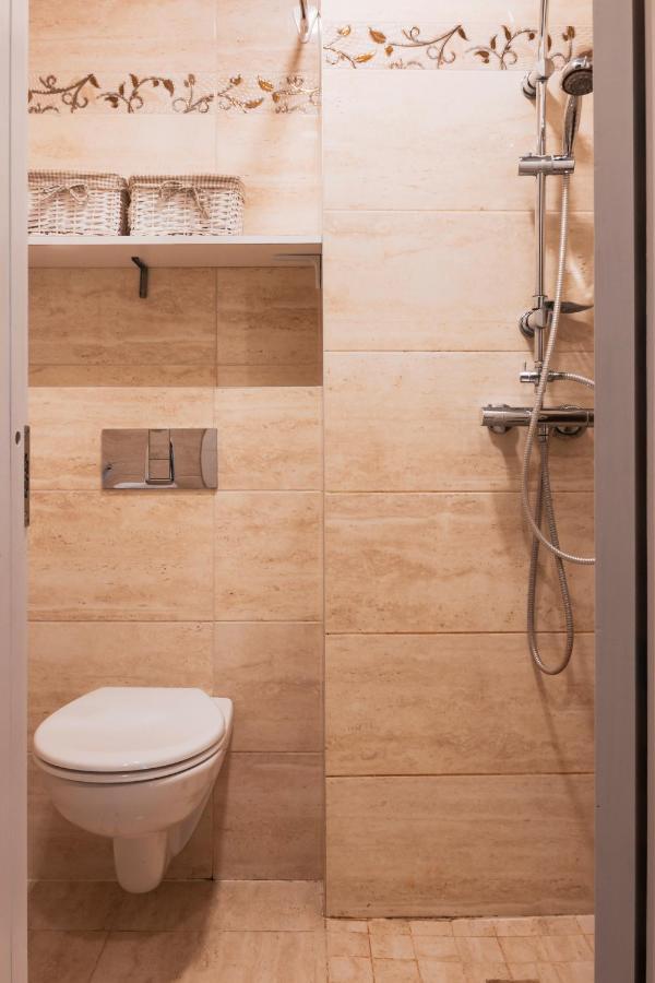 Agnes Sveciu Namai Hotel Kaunas Ngoại thất bức ảnh